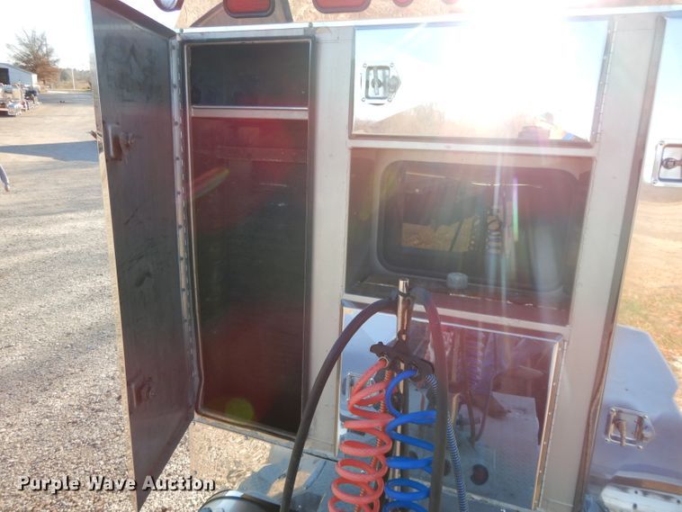 image for item DI8063 2006 Kenworth W900  semi truck