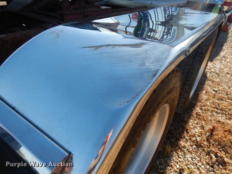 image for item DI8063 2006 Kenworth W900  semi truck