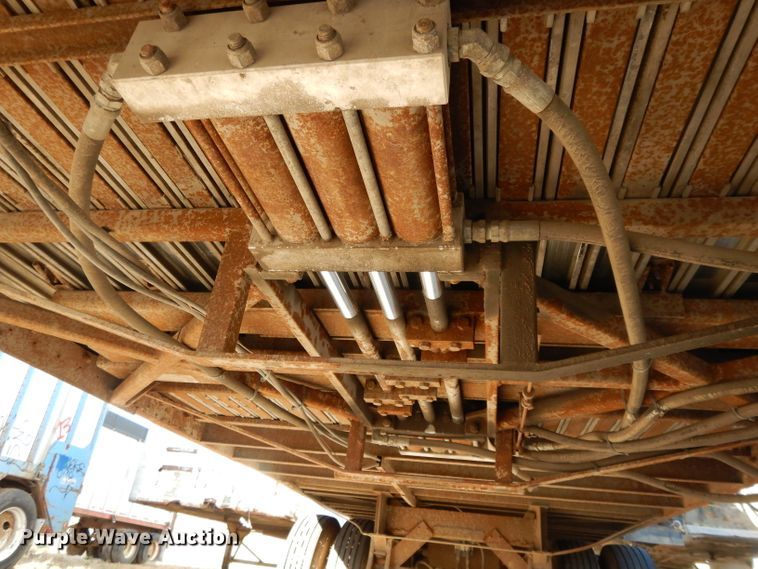 image for item DI8112 1982 Imco walking floor trailer