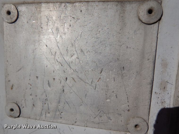 image for item DI8112 1982 Imco walking floor trailer