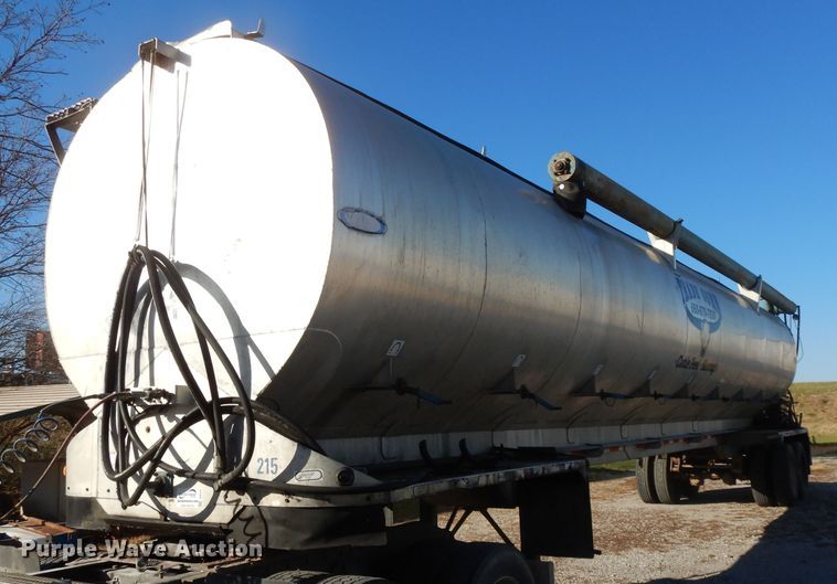 image for item DI8115 1992 Ledwell feed delivery trailer