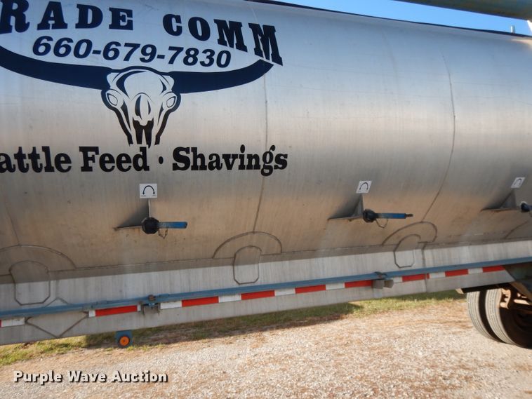 image for item DI8115 1992 Ledwell feed delivery trailer