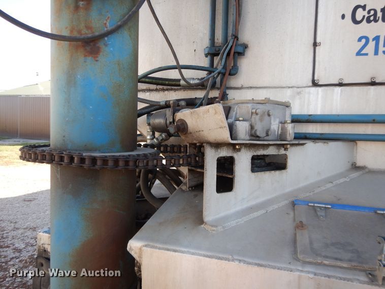 image for item DI8115 1992 Ledwell feed delivery trailer