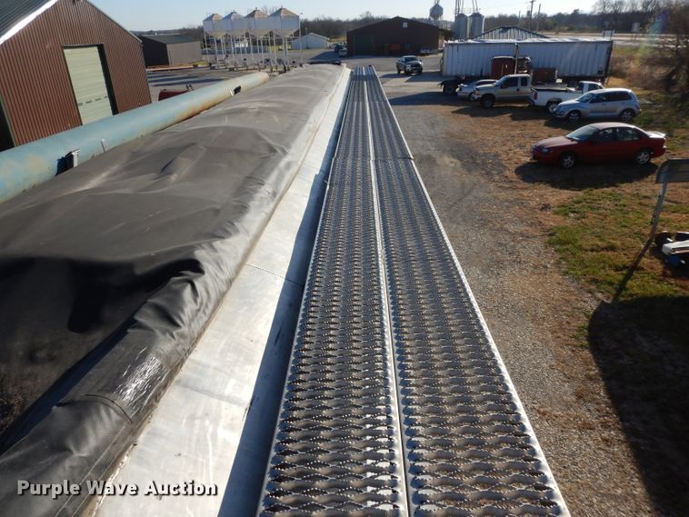 image for item DI8115 1992 Ledwell feed delivery trailer