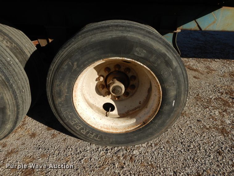 image for item DI8115 1992 Ledwell feed delivery trailer