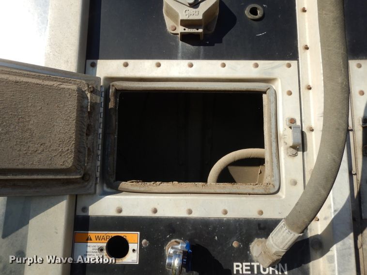 image for item DI8116 2008 Aulick live bottom trailer