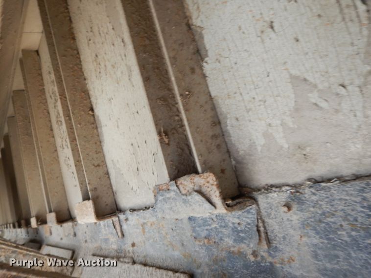 image for item DI8116 2008 Aulick live bottom trailer