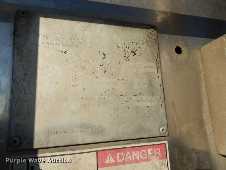 image for item DI8116 2008 Aulick live bottom trailer