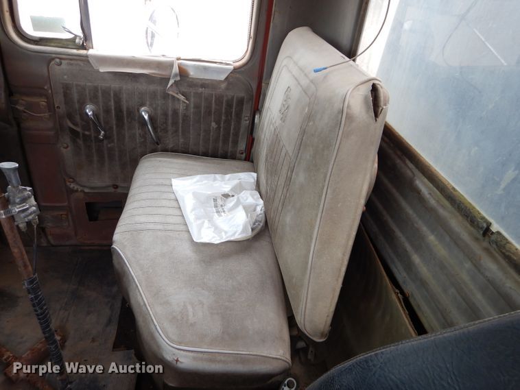 image for item DI8365 1982 Mack RD688S  water truck