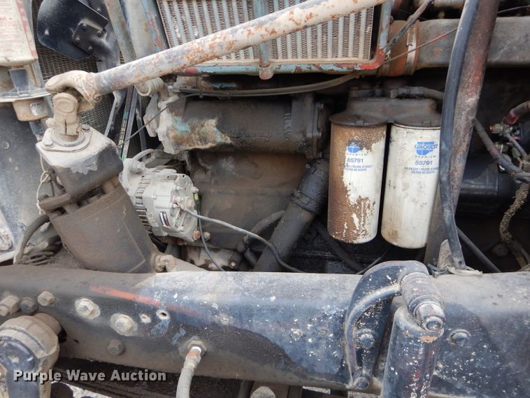 image for item DI8365 1982 Mack RD688S  water truck