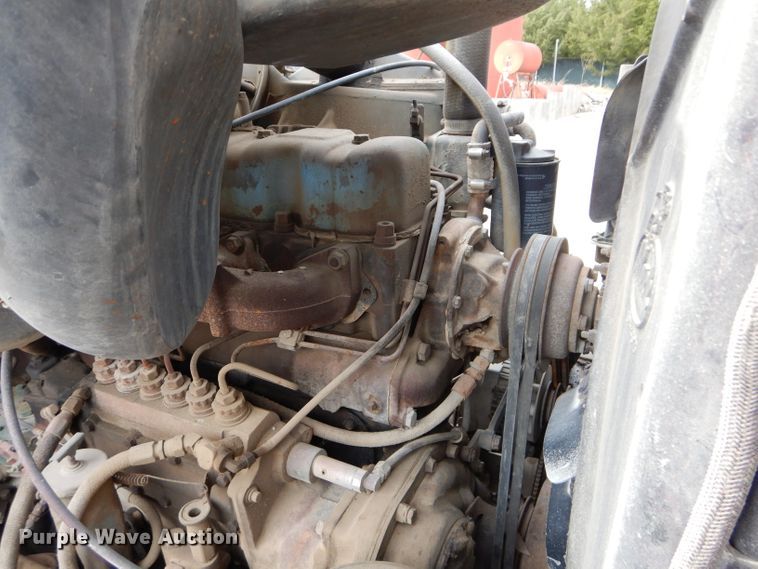 image for item DI8365 1982 Mack RD688S  water truck