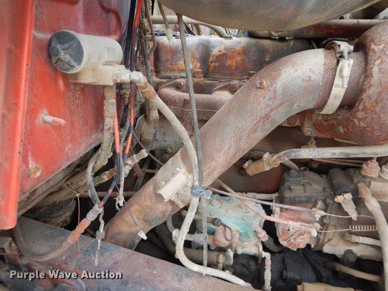 image for item DI8365 1982 Mack RD688S  water truck