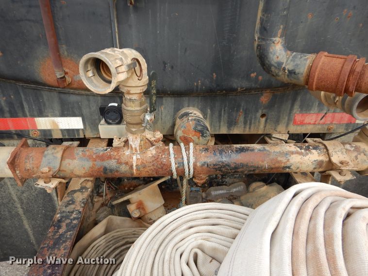 image for item DI8365 1982 Mack RD688S  water truck