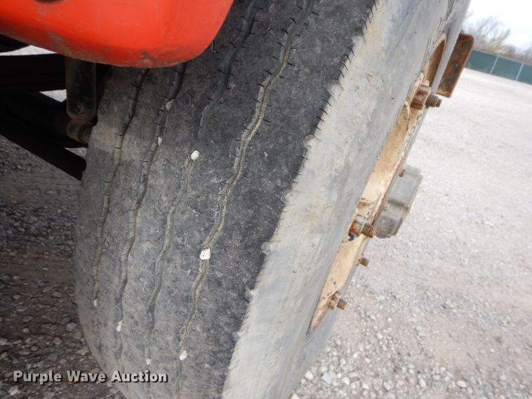 image for item DI8365 1982 Mack RD688S  water truck