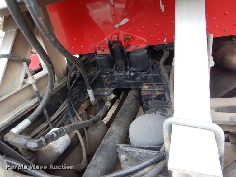 image for item DI8373 2000 Peterbilt 357  semi truck