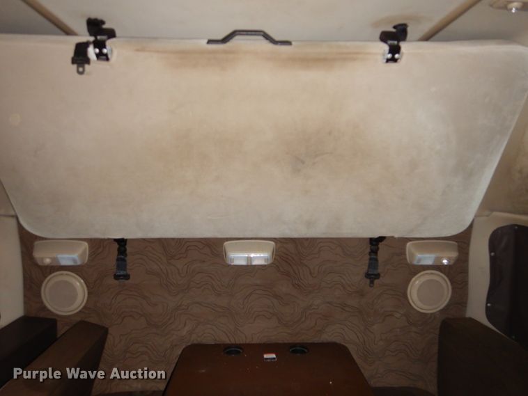 image for item DI8418 2016 Volvo VNL 730  semi truck