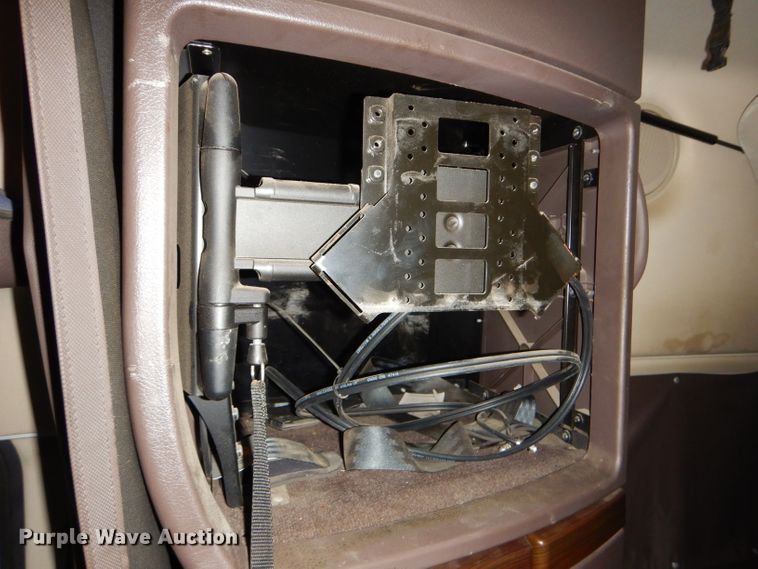 image for item DI8418 2016 Volvo VNL 730  semi truck