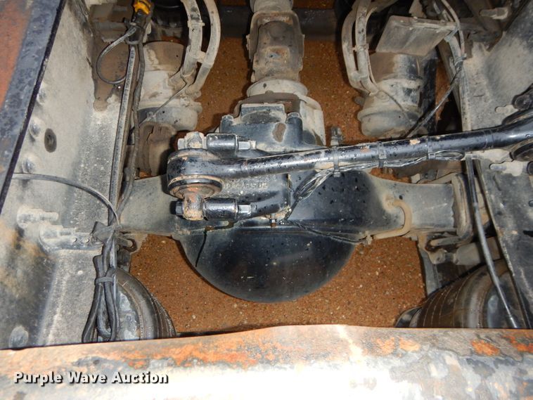 image for item DI8418 2016 Volvo VNL 730  semi truck