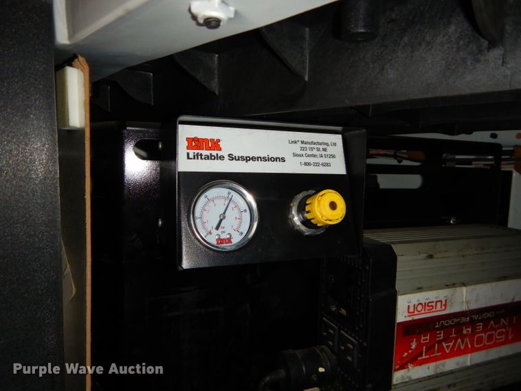 image for item DI8418 2016 Volvo VNL 730  semi truck