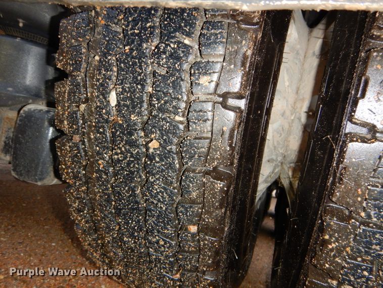 image for item DI8418 2016 Volvo VNL 730  semi truck