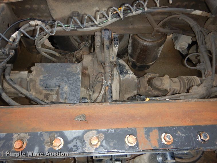 image for item DI8419 2016 Volvo VNL 730  semi truck