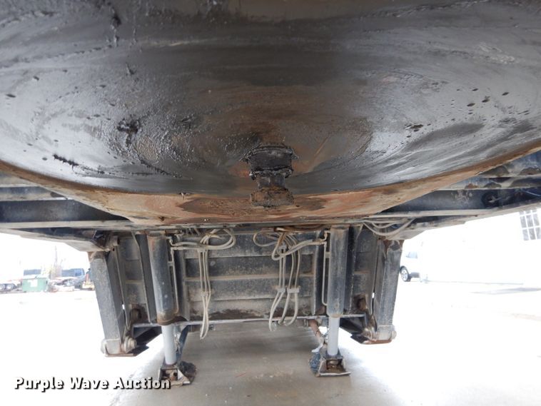 image for item DI8420 1999 Load King 403 loyboy equipment trailer