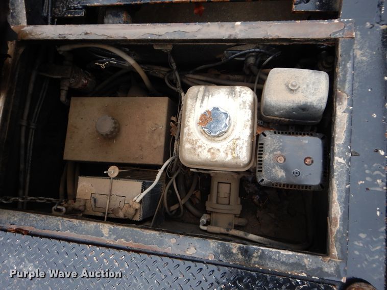 image for item DI8420 1999 Load King 403 loyboy equipment trailer