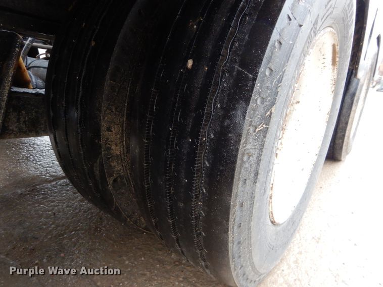 image for item DI8420 1999 Load King 403 loyboy equipment trailer