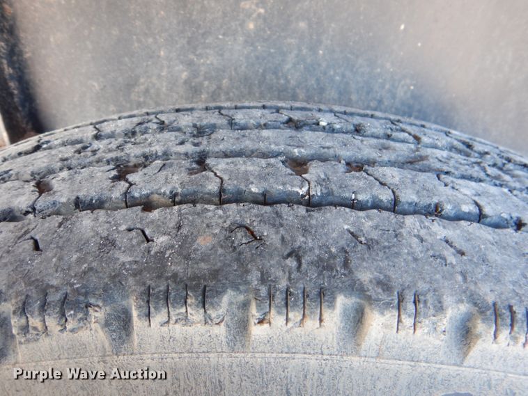 image for item DJ0328 2006 Direct Trailer DT48STWSAW flatbed trailer