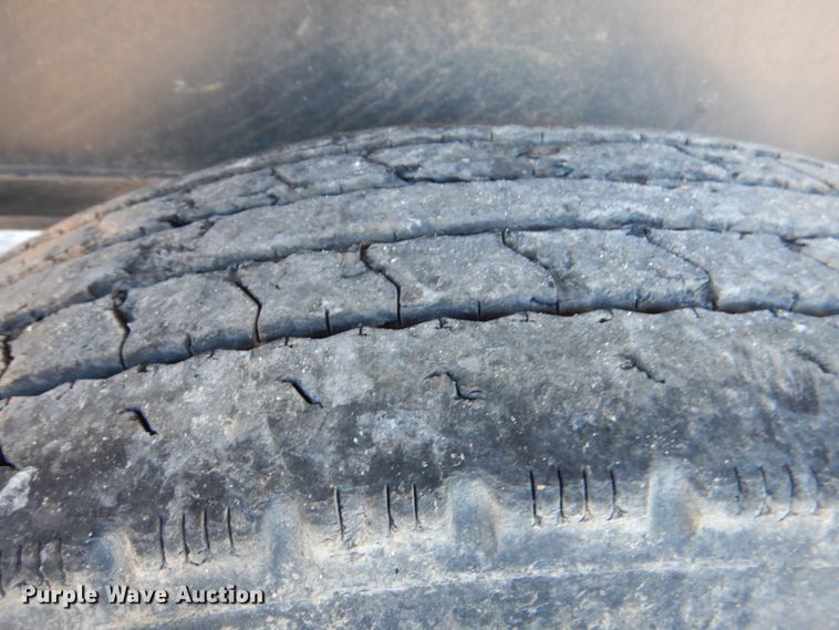 image for item DJ0328 2006 Direct Trailer DT48STWSAW flatbed trailer