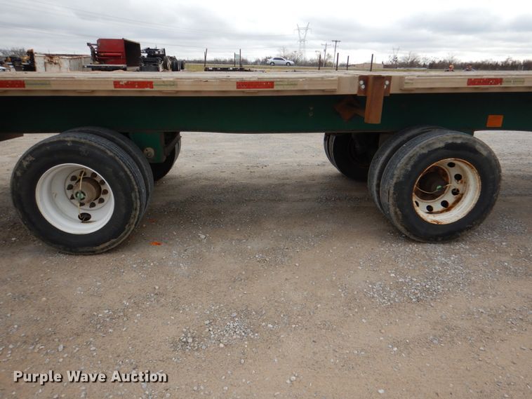 image for item DJ0329 2005 Utility FS2CHA flatbed trailer
