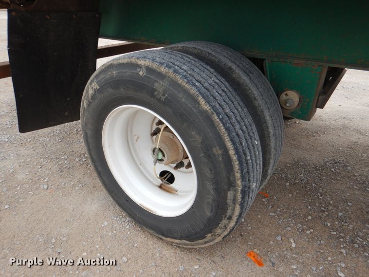 image for item DJ0329 2005 Utility FS2CHA flatbed trailer