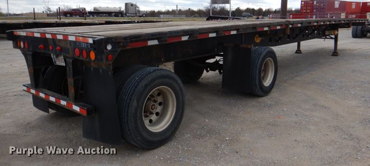 image for item DJ0330 2001 Viking VFH48102T flatbed trailer
