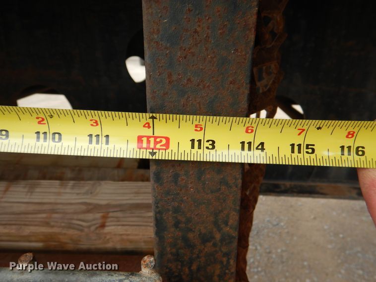 image for item DJ0330 2001 Viking VFH48102T flatbed trailer