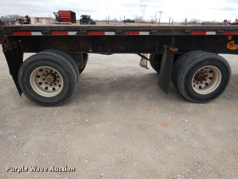 image for item DJ0330 2001 Viking VFH48102T flatbed trailer