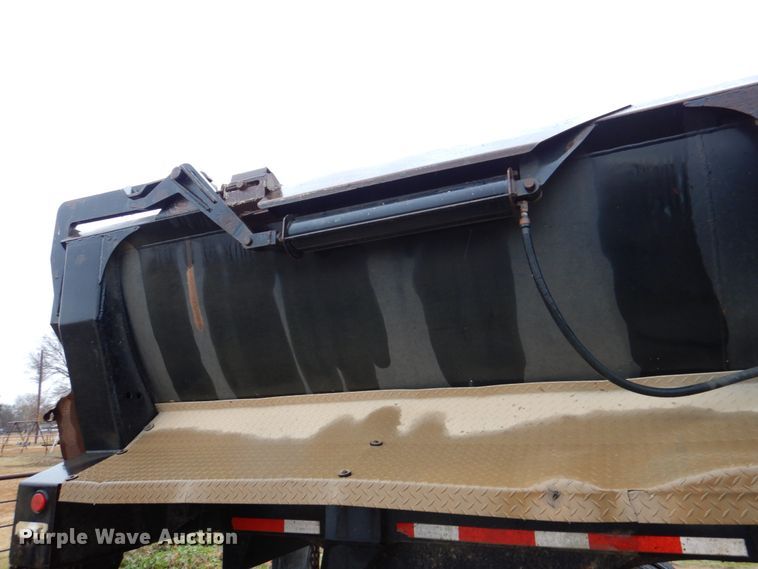 image for item DJ0349 2007 Ranch end dump trailer