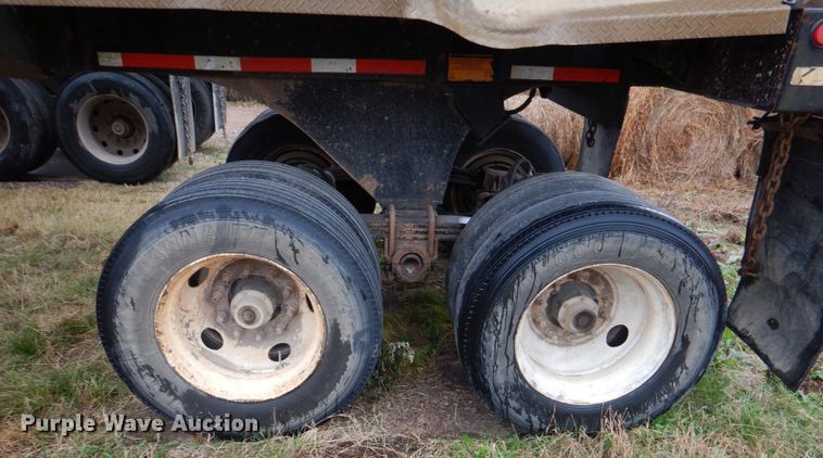 image for item DJ0349 2007 Ranch end dump trailer