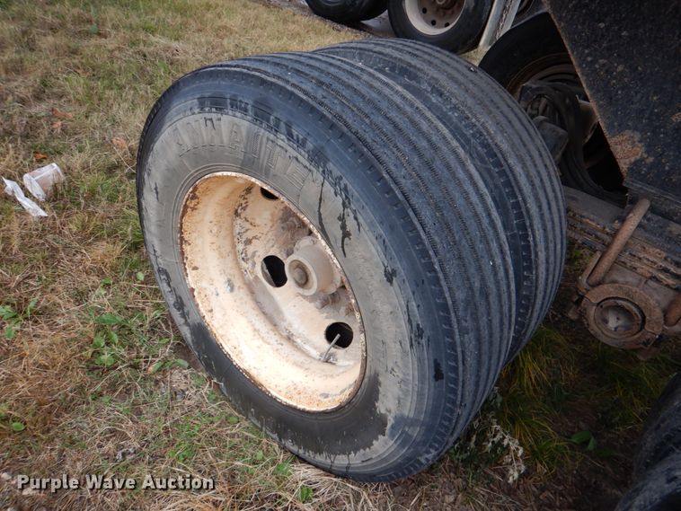 image for item DJ0349 2007 Ranch end dump trailer