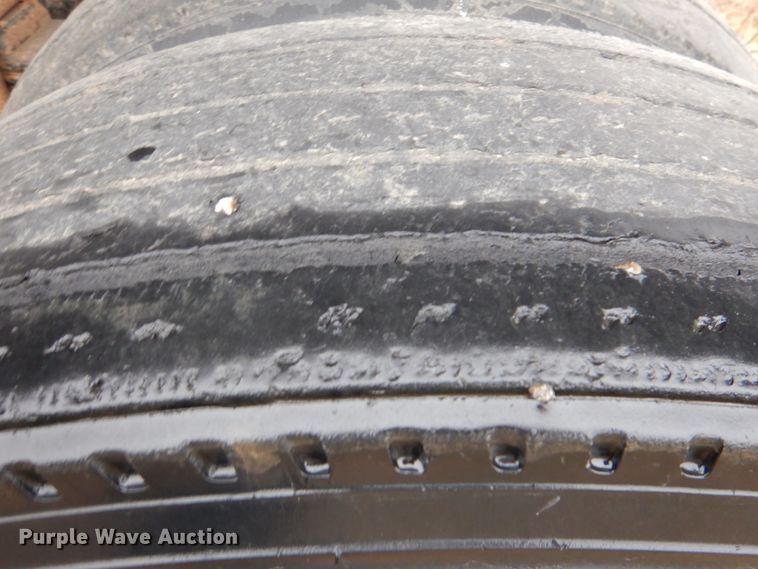 image for item DJ0349 2007 Ranch end dump trailer