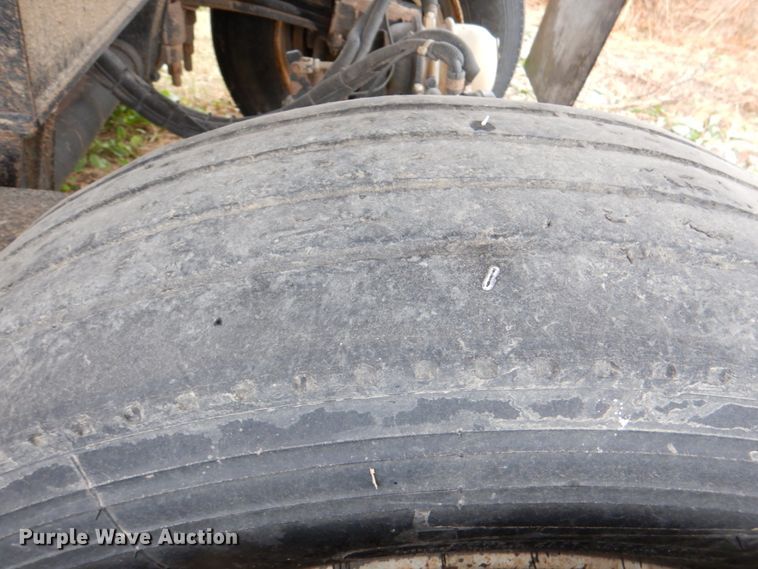 image for item DJ0349 2007 Ranch end dump trailer