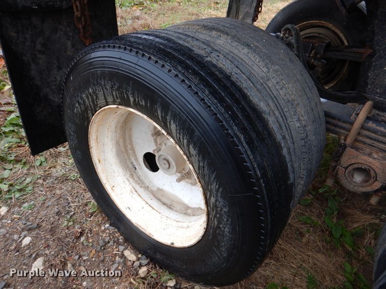 image for item DJ0349 2007 Ranch end dump trailer