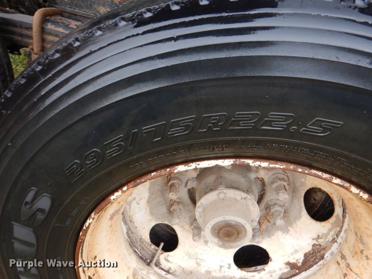 image for item DJ0349 2007 Ranch end dump trailer