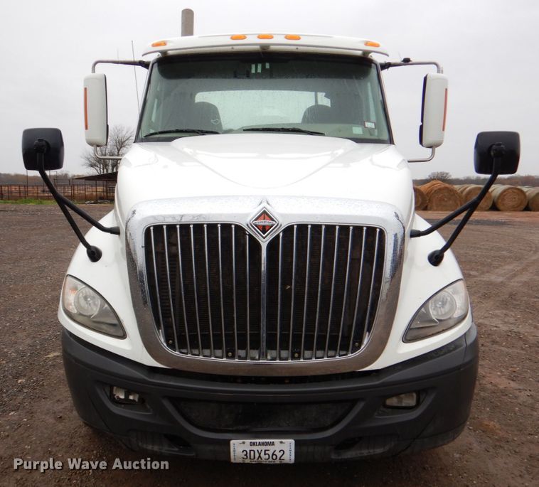 image for item DJ0350 2014 International ProStar  semi truck