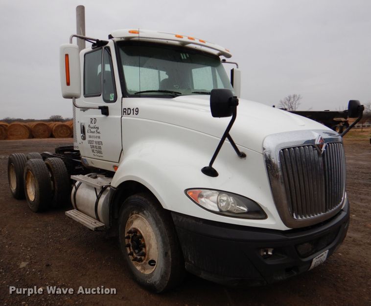 image for item DJ0350 2014 International ProStar  semi truck