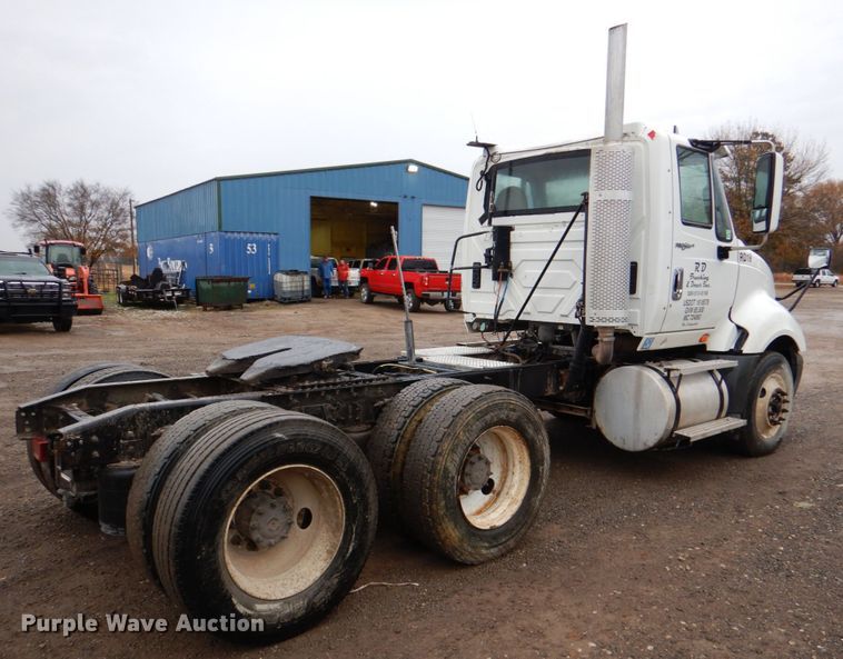 image for item DJ0350 2014 International ProStar  semi truck