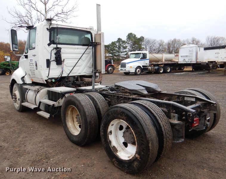 image for item DJ0350 2014 International ProStar  semi truck