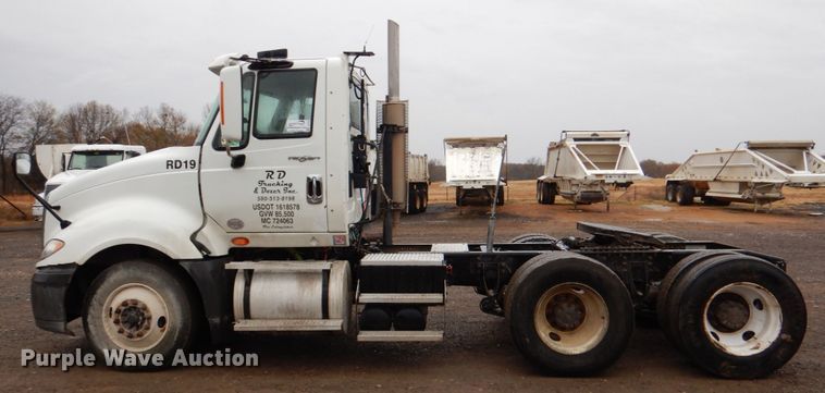 image for item DJ0350 2014 International ProStar  semi truck