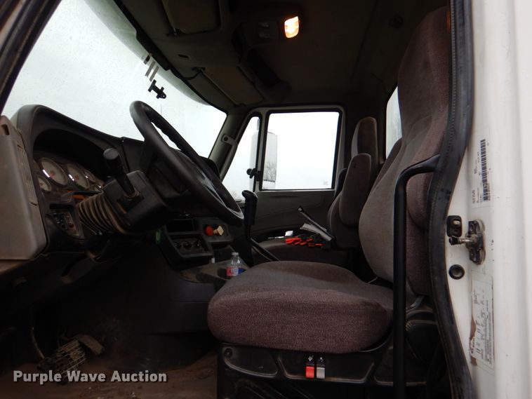 image for item DJ0350 2014 International ProStar  semi truck