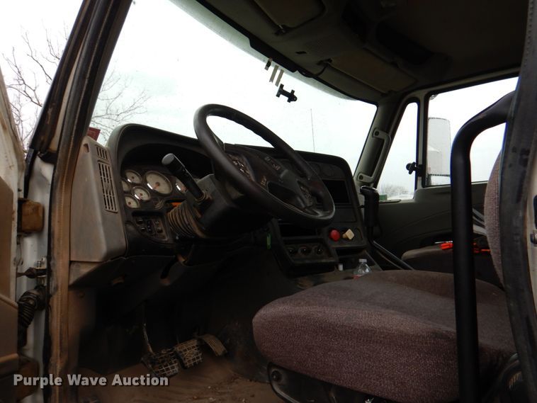 image for item DJ0350 2014 International ProStar  semi truck