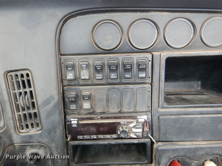 image for item DJ0350 2014 International ProStar  semi truck